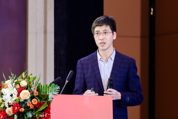 1766249356-19857e08a7b4cc5